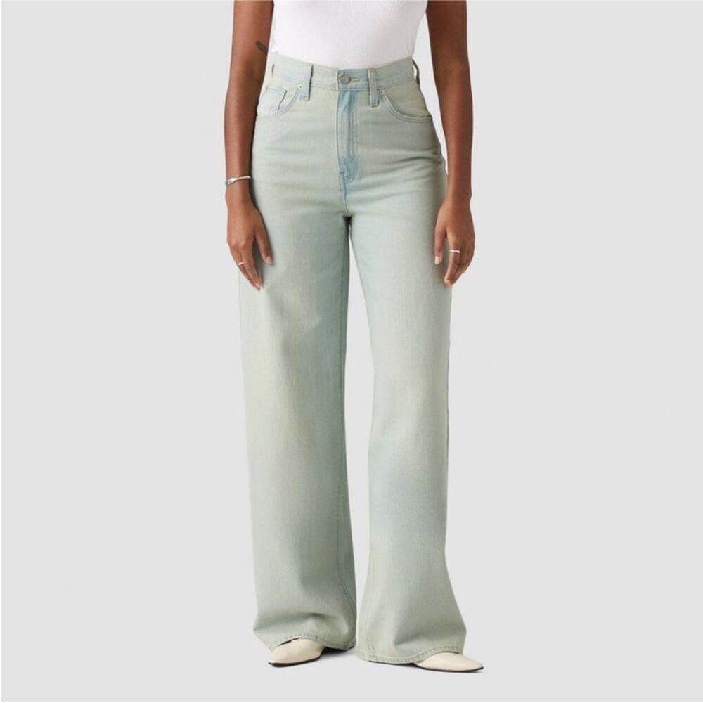 Levi’s Baggy Cinch Jeans